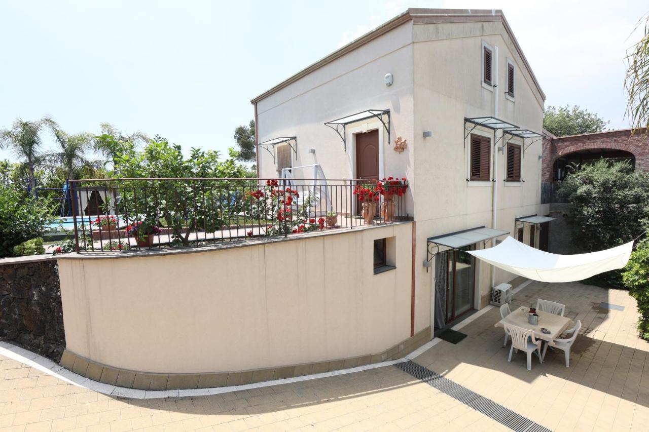 Casa Delle Foglie Villa San Giovanni La Punta Exterior photo